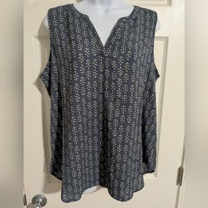 Maurices XL Blue and White Patterned Tank Top V Neck